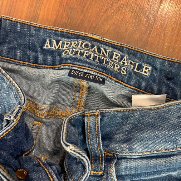 American Eagle Women’s High Waisted Skinny Jeans - Picture 4 of 5